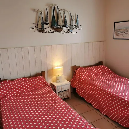 Holiday home Maison Avec 4 A Saint-Martin-de-Re